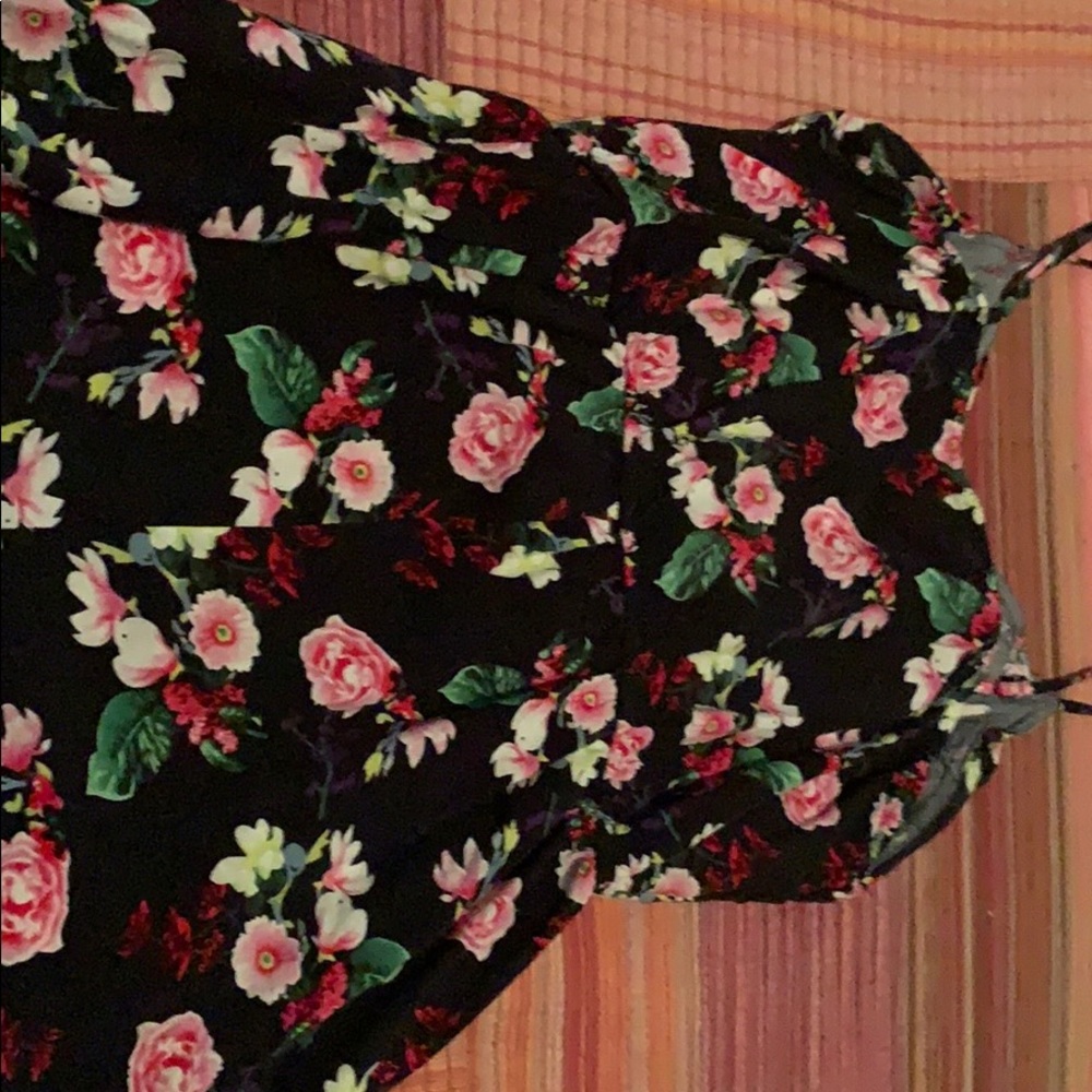 Floral ROMPER - Picture 2 of 2